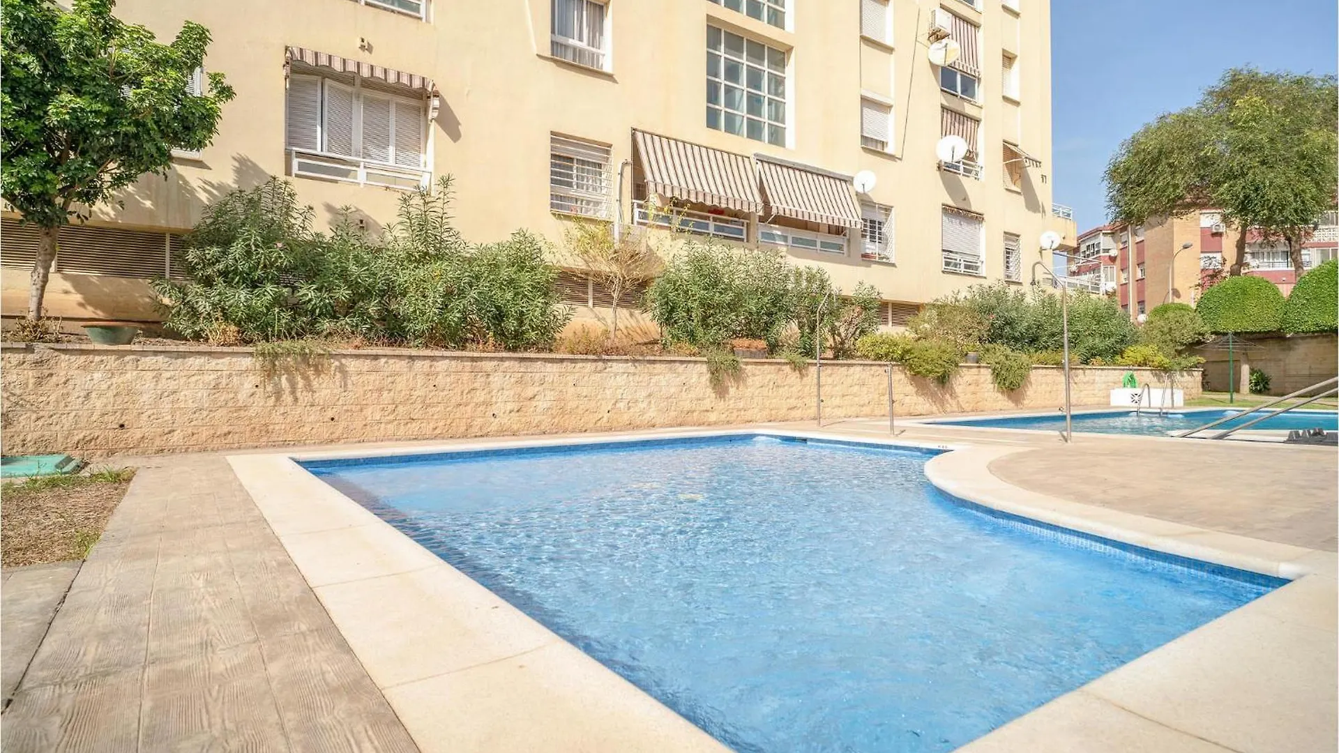 Cozy Apartment With Pool Torremolinos